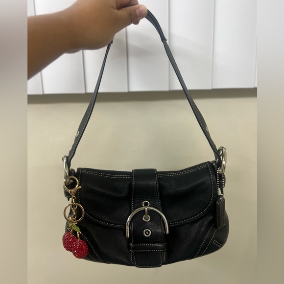 *SOLD* Vintage Coach Mini Soho Bag - Picture 3 of 8